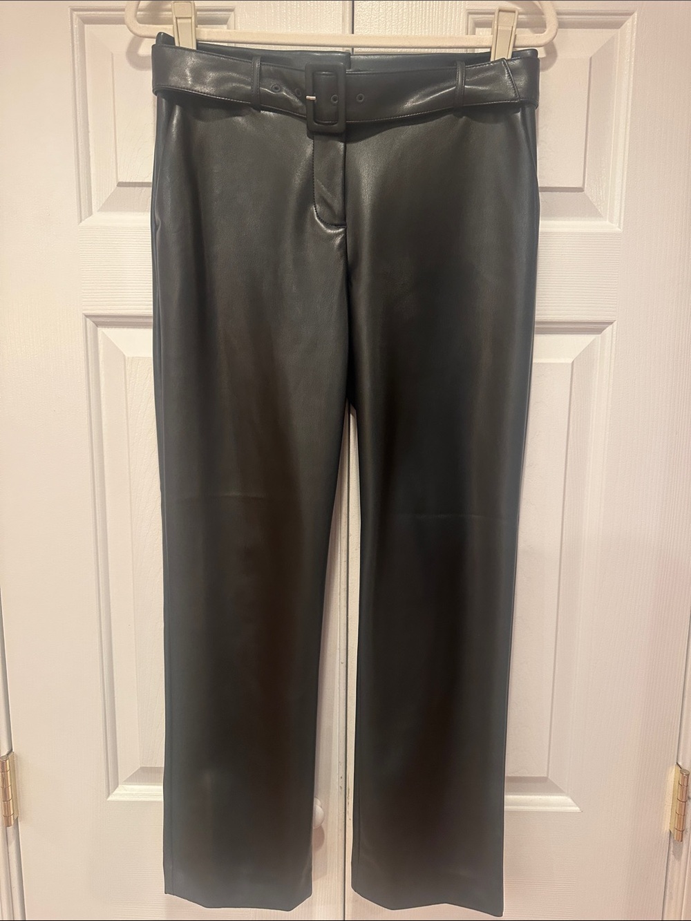 LOFT  Faux Leather Riviera Slim Belted Pants in Black ANWOT size 4